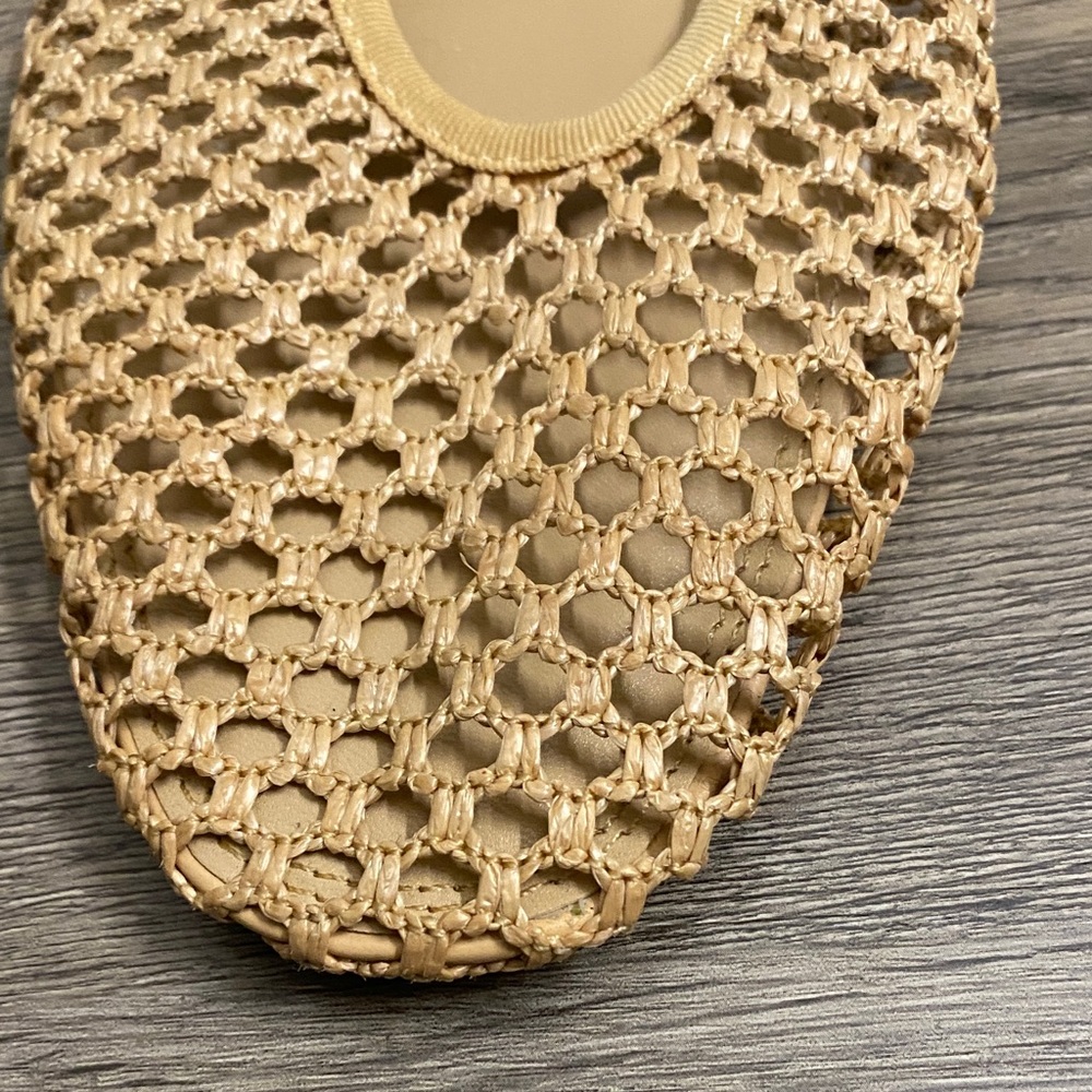 H&M Stylish Mesh Tan flats Flats - Picture 2 of 8